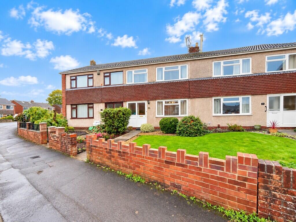 3-bed terraced on Highworth Crescent, Yate, £275,000