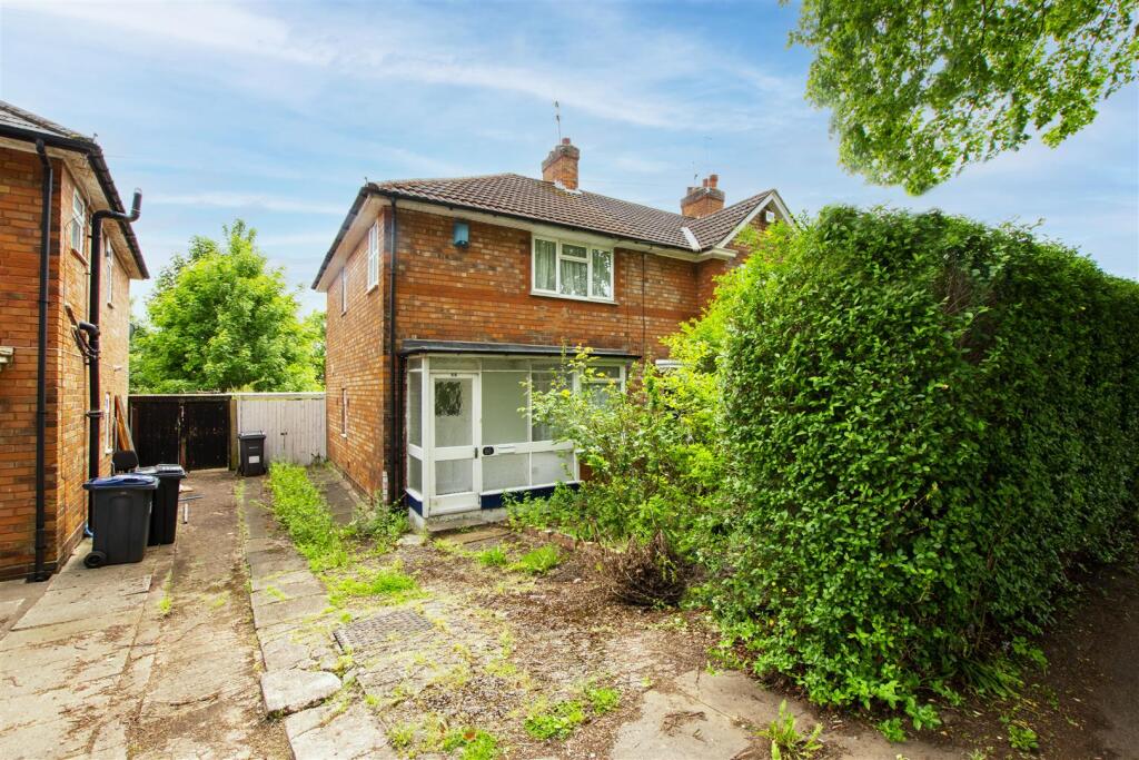Main image of property: Poole Crescent, Birmingham, West Midlands, B17