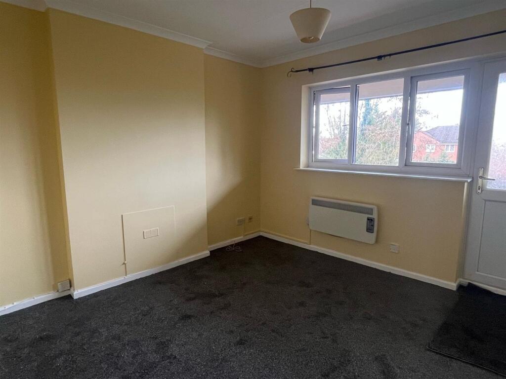 Apartment in St Albans - View 3