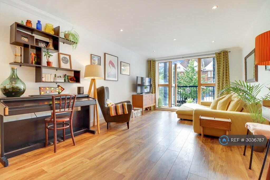 Apartment in London - View 3