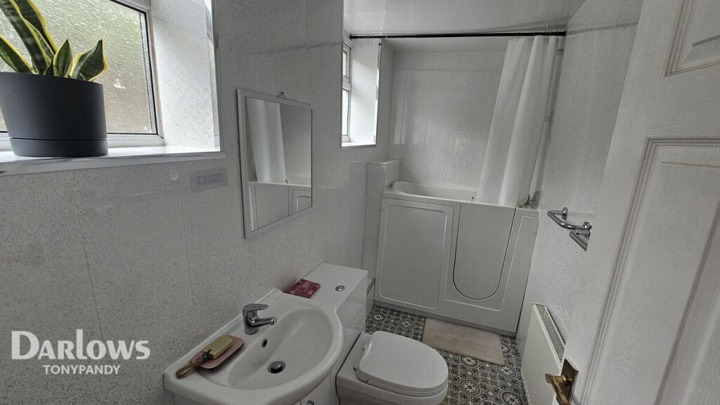 Main image of property: Railway Tce, Penygraig, Tonypandy CF40