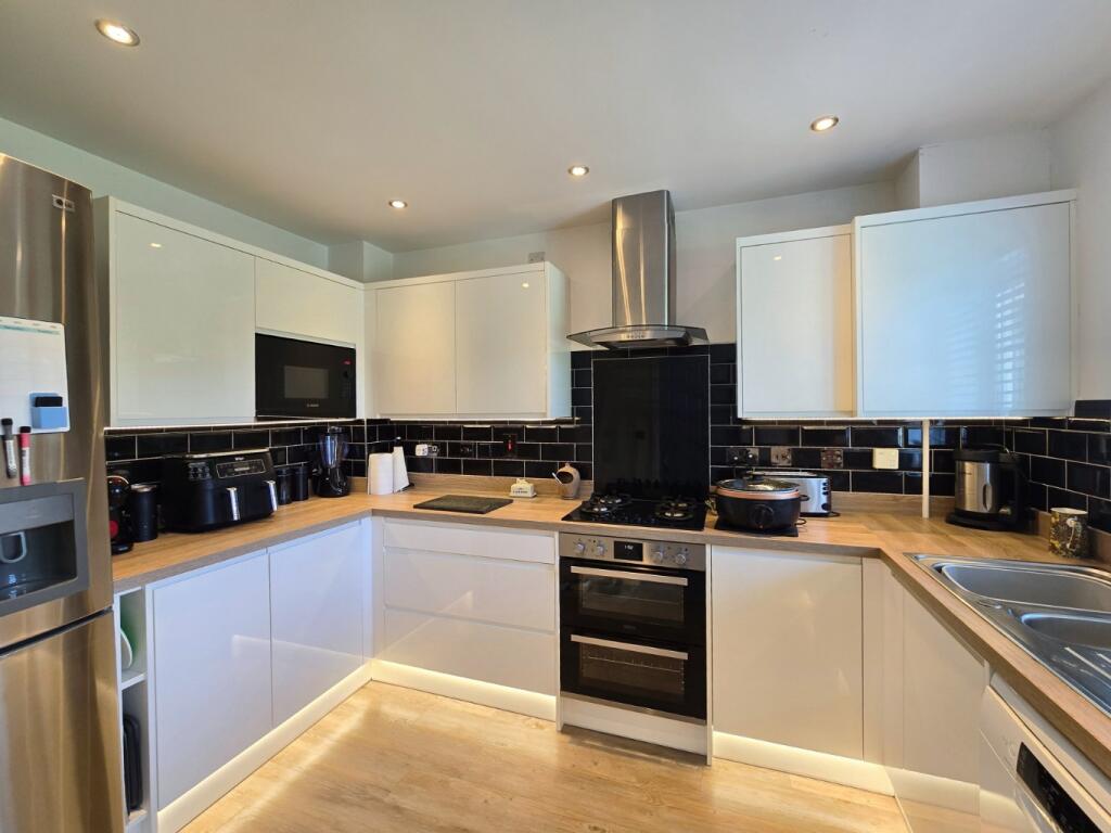 Manor Way, Tavistock, Devon photo 4