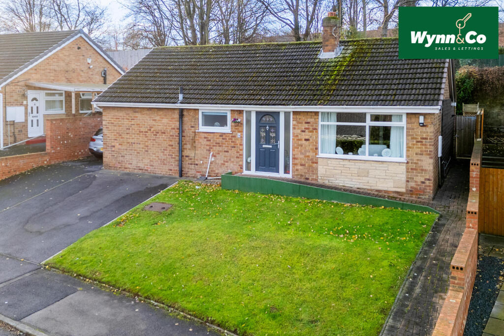 Cherry Tree Crescent, Walton, Wakefield photo 2