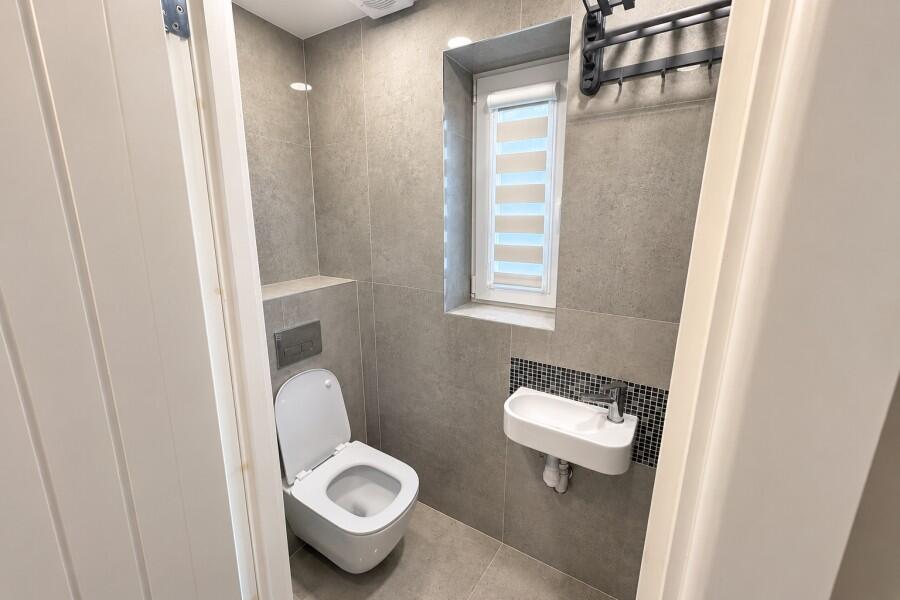 House in Kingston upon Thames - View 5