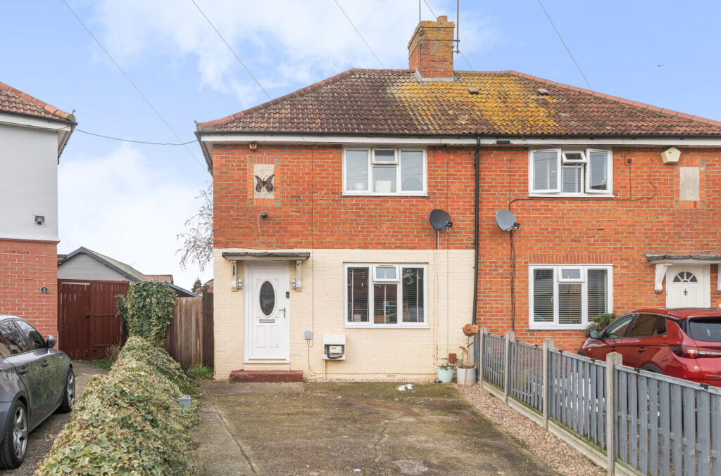 Main image of property: Thurlestone Gardens, Reading, Berkshire