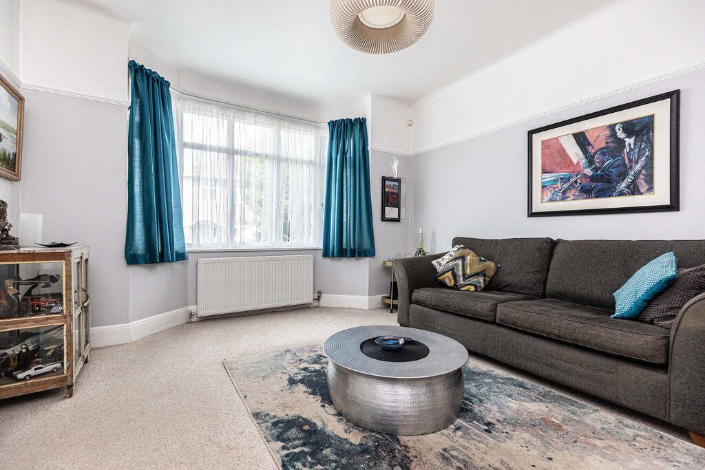 Danesbury Avenue, Tuckton - More