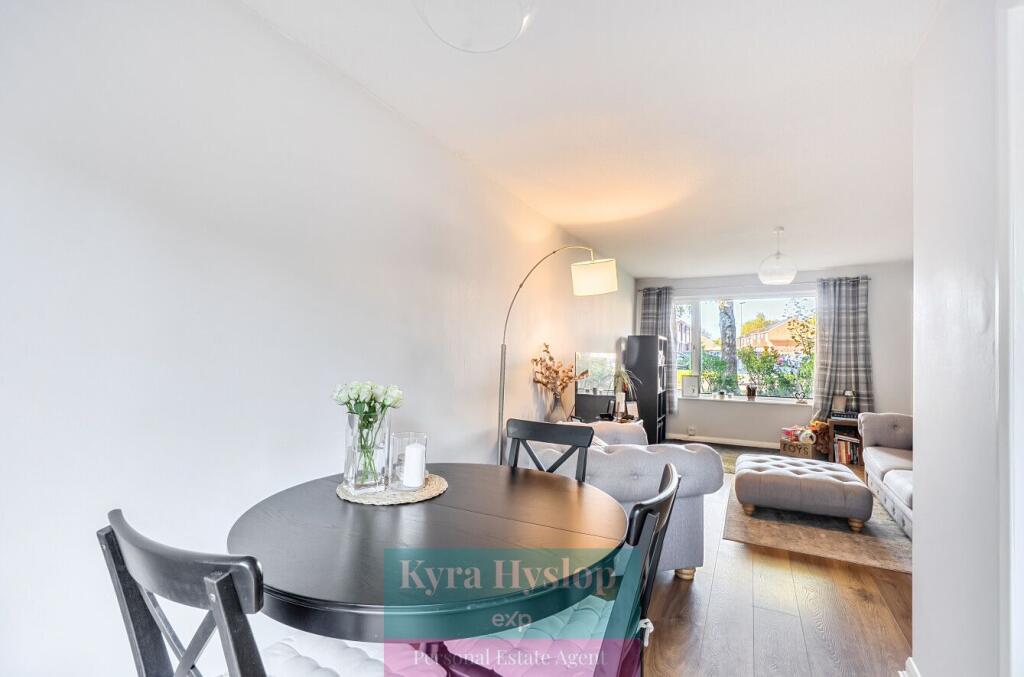 House in Exeter - View 4