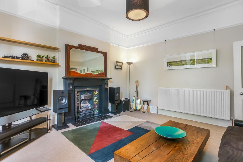 Apartment in Hove, Brunswick - View 5