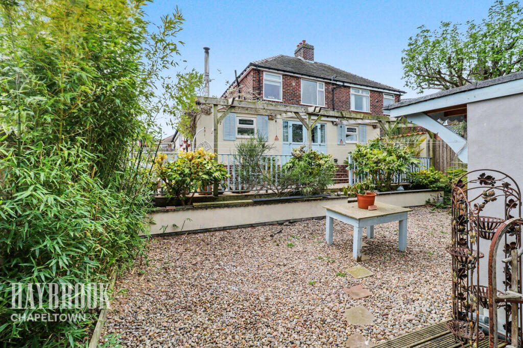 Springwood Lane, High Green photo 3