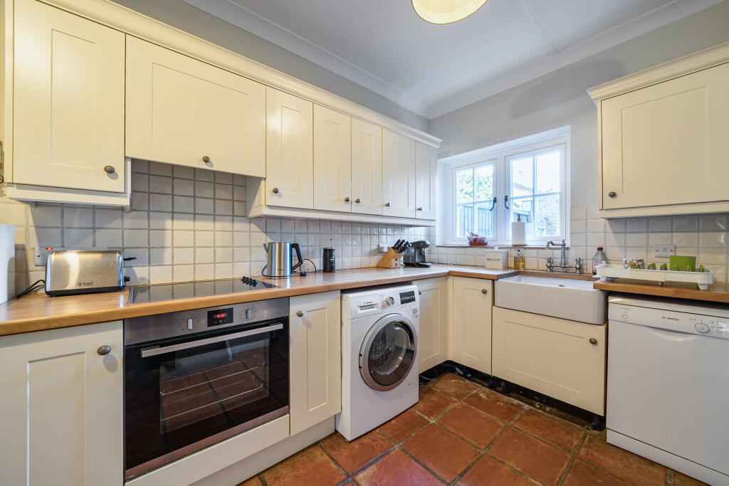 House in Kingston upon Thames - View 5