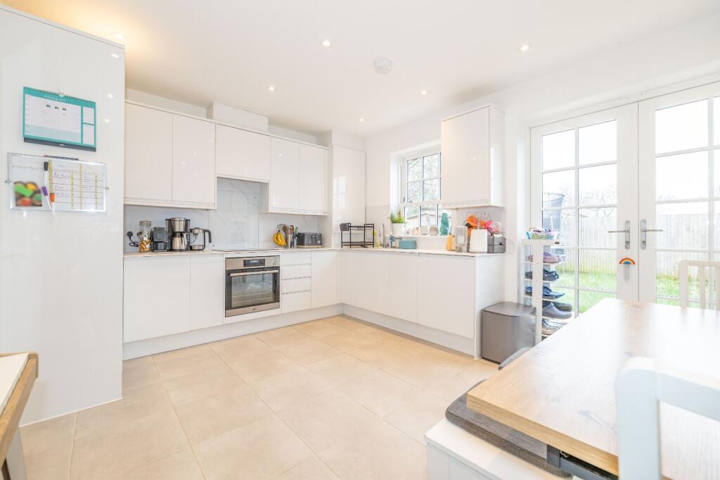 House in Canterbury, The King's Mile - View 2