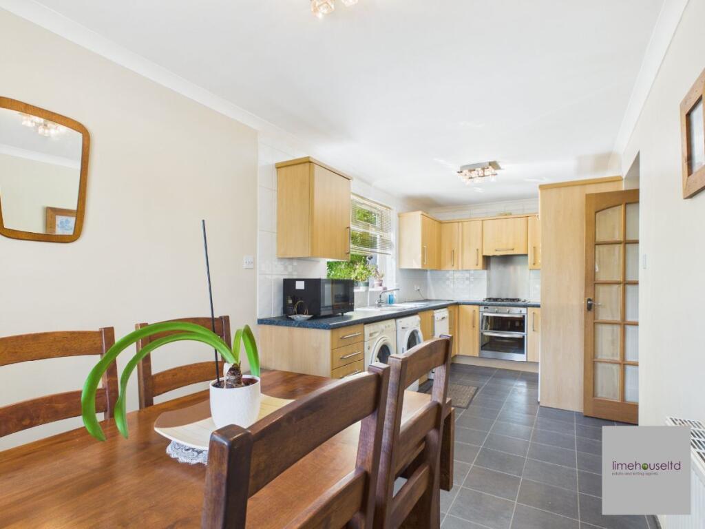 House in Lesmahagow, South Lanarkshire - More