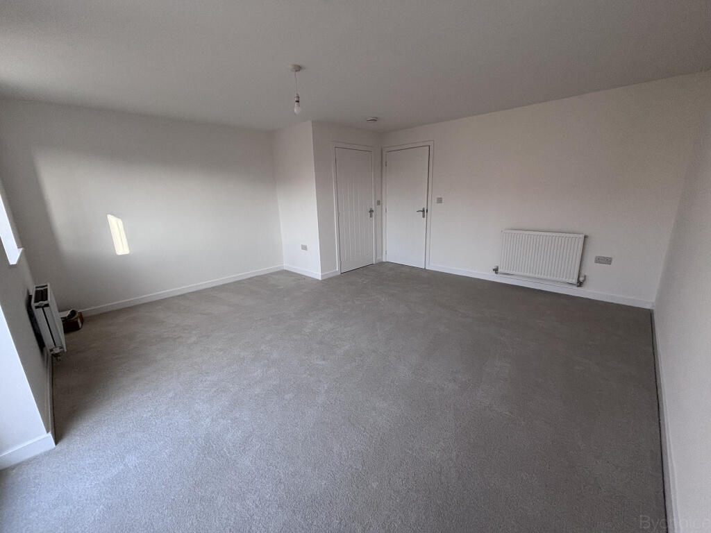 House in Ipswich - View 4