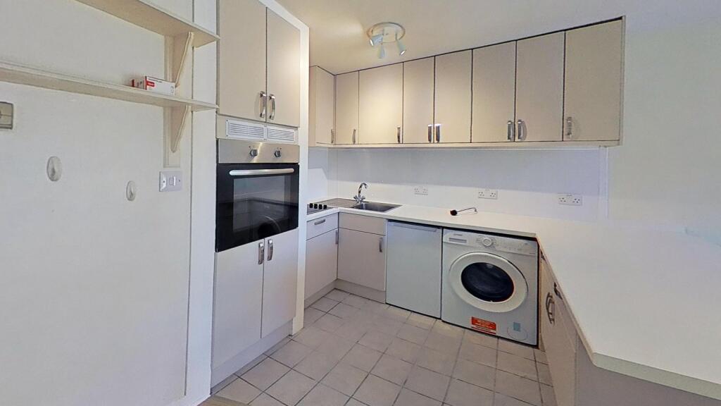 Apartment in Edinburgh - View 3