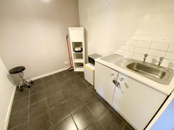 A1 SALON UNIT