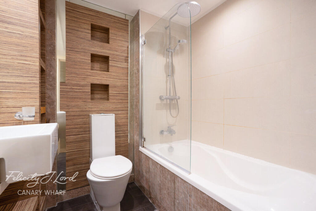 Main image of property: City Tower, Limeharbour, London E14