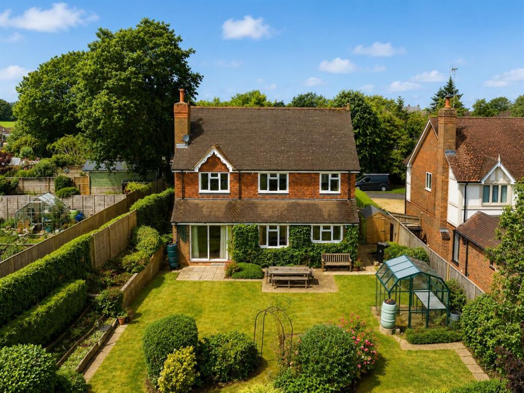 House in Purley on Thames, West Berkshire - View 4