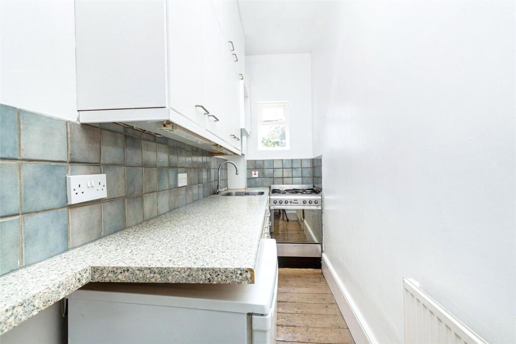 Apartment in London - View 5