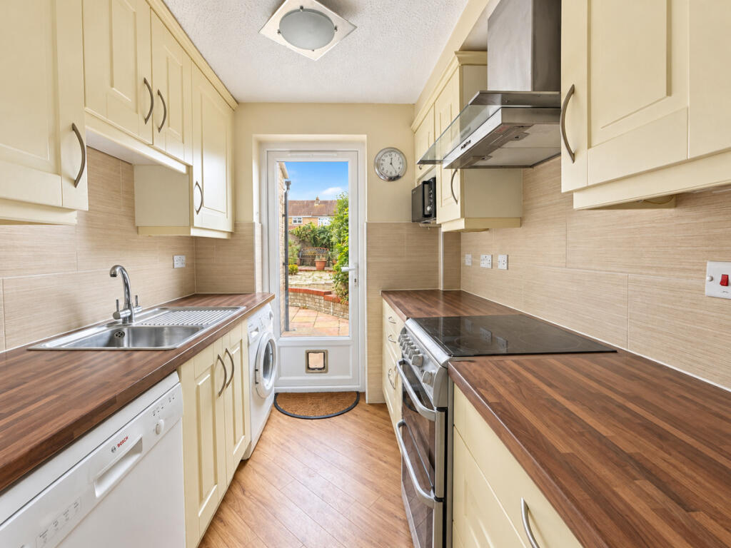 House in Rochford, Hockley - View 5