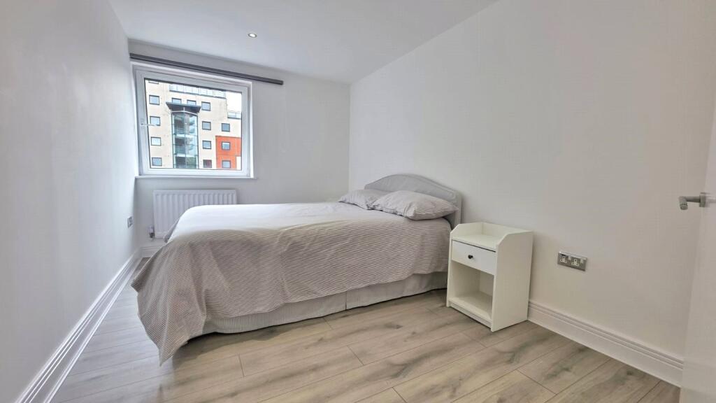 Apartment in London, Wards Wharf Approach, Silvertown - View 4