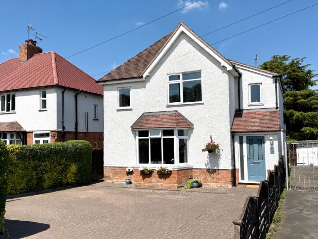 Main image of property: Alcester Road, Stratford-Upon-Avon, Warwickshire, CV37