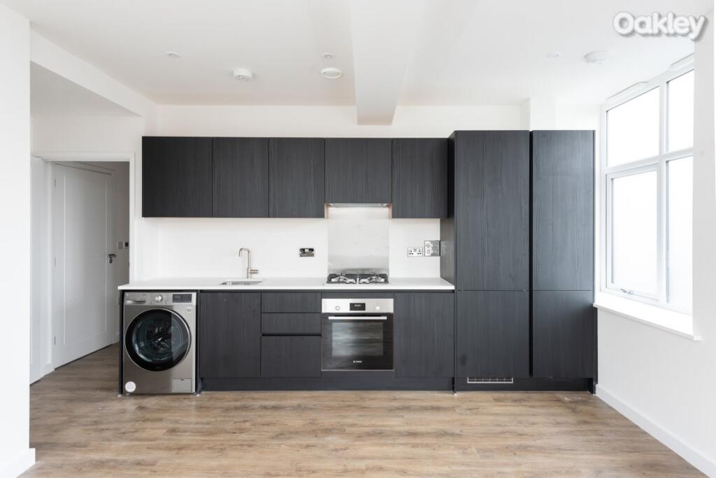 Apartment in Brighton & Hove, Hove - View 4