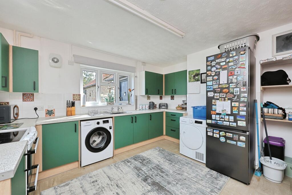 House in Ipswich - View 4