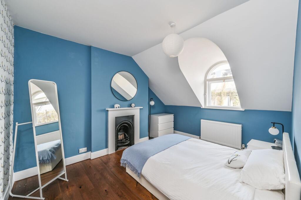 Apartment in London, Oval - More