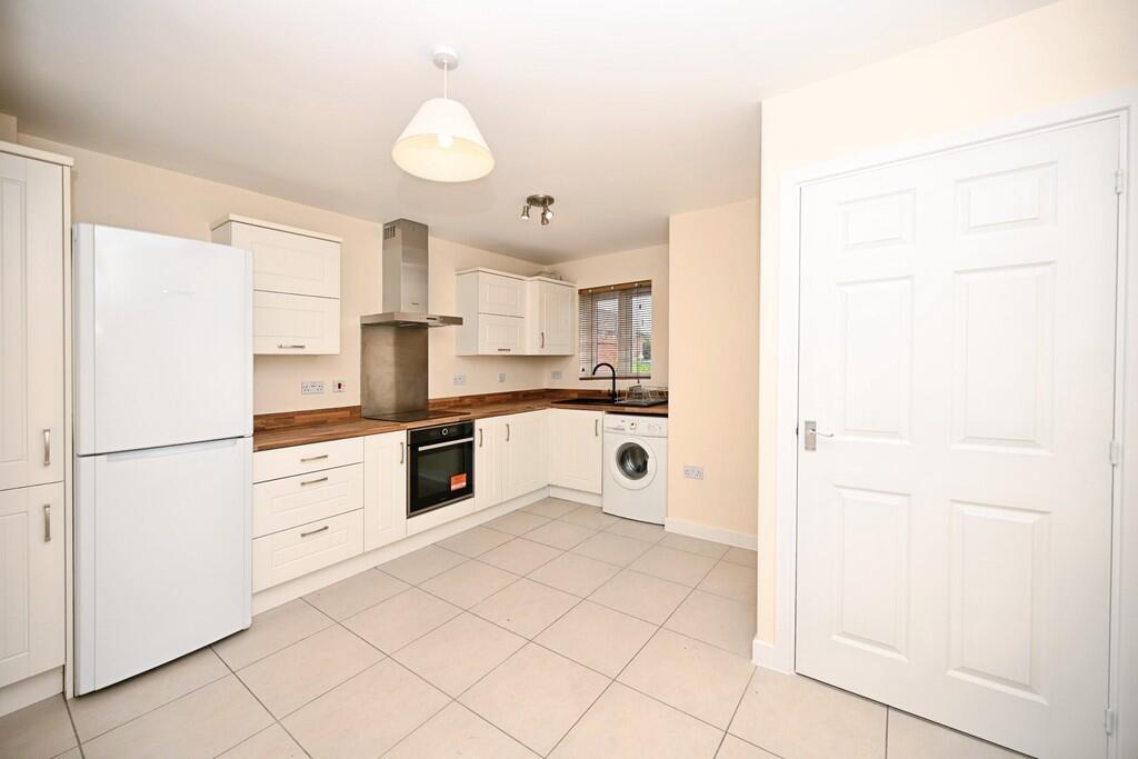 Sheepcote Drive, Rugby photo 4
