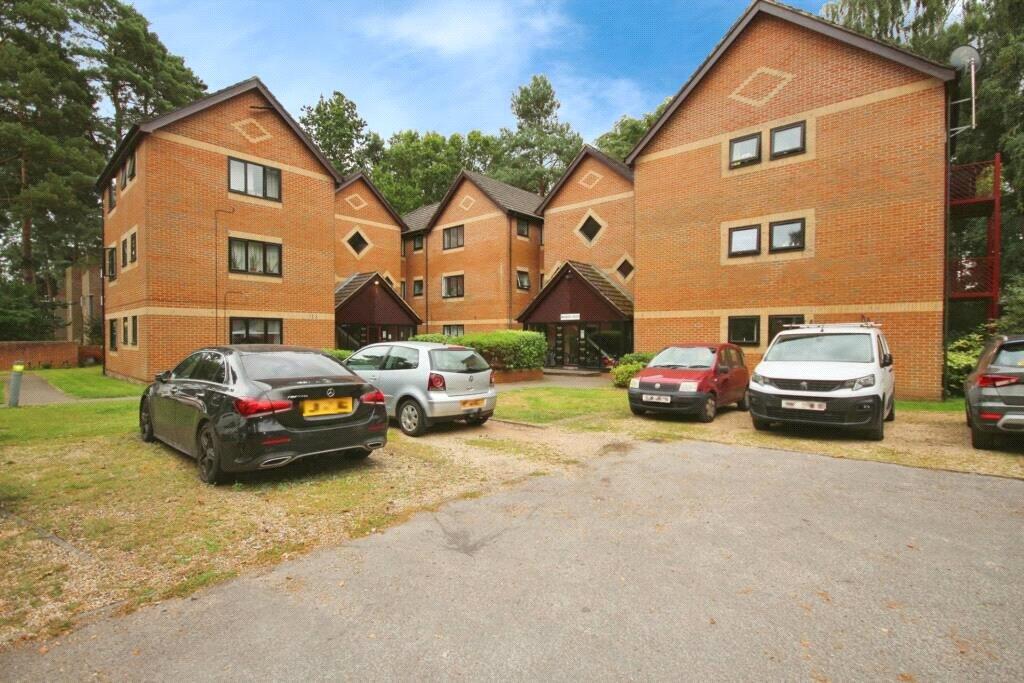 Main image of property: Wayland Close, Bracknell, Berkshire, RG12