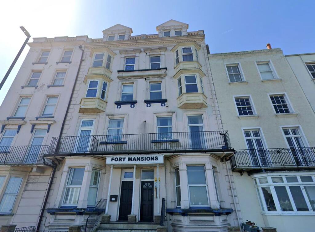 Main image of property: Flat 5 Fort Mansions, 9-11 Fort Crescent, Margate, Kent, CT9 1HN