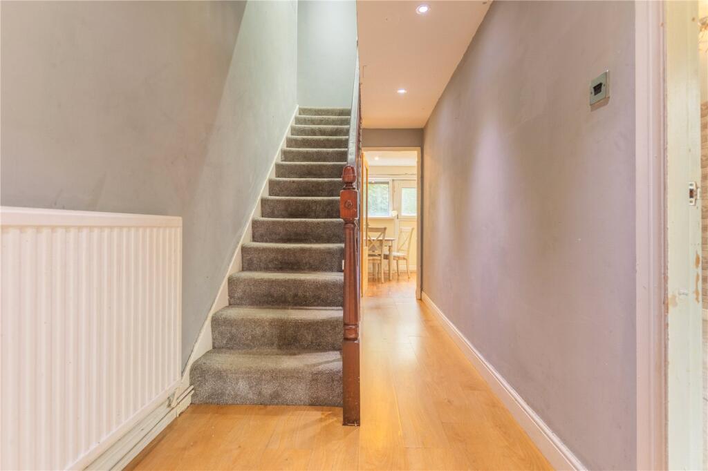 Foxglove Court, Shawclough, Rochdale, OL12 photo 4