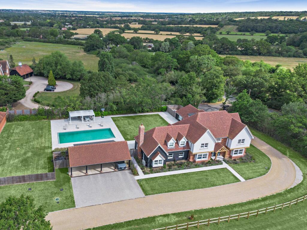 Main image of property: East Hanningfield Road, Sandon, Chelmsford, Essex