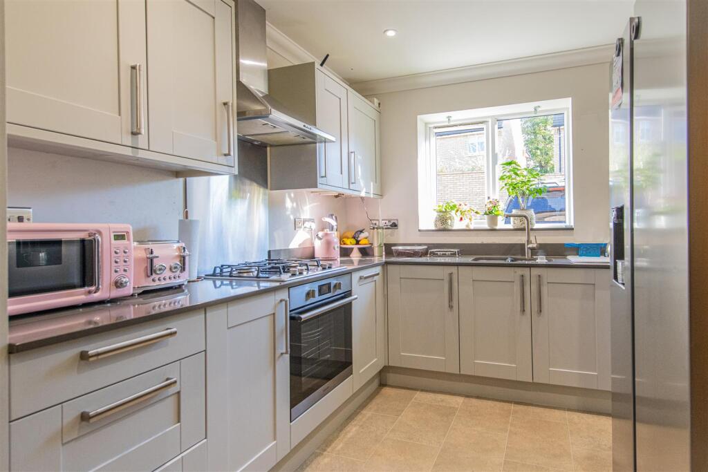 Cherwell Drive, Kettering photo 4