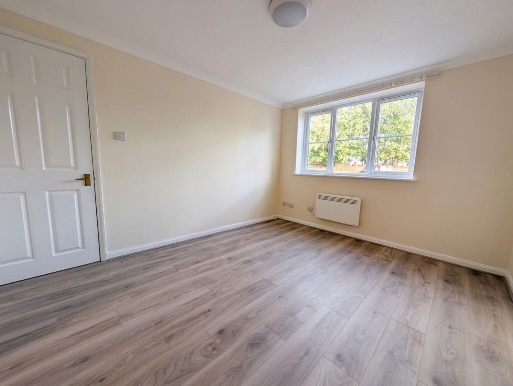 Apartment in Southampton, Western Docks, Freemantle - View 4