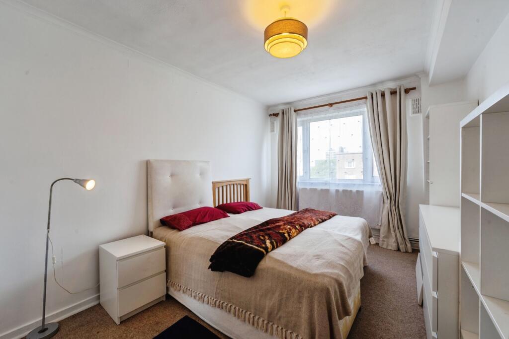 Main image of property: Cambridge Gardens, Kingston upon Thames, KT1