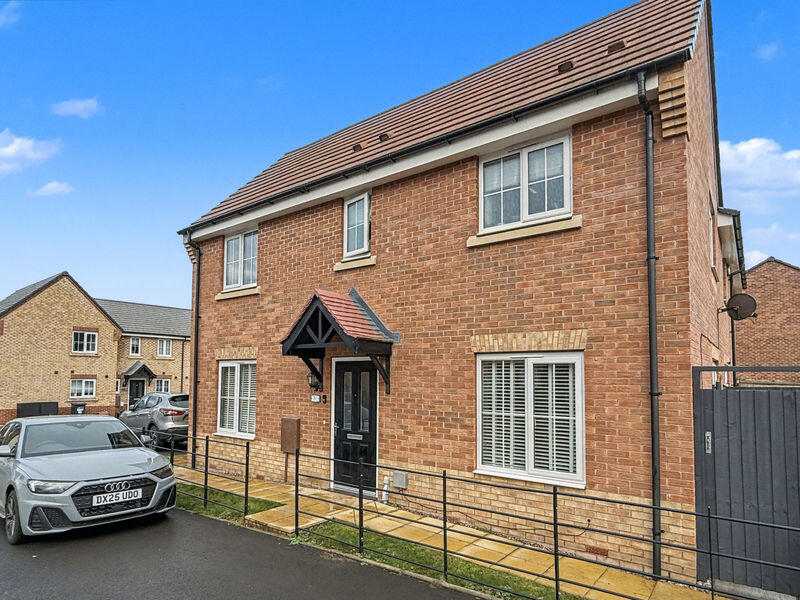 3-bed terraced on Murrell Way, Off Oteley Road, Shrewsbury, SY2 6FN, £275,000