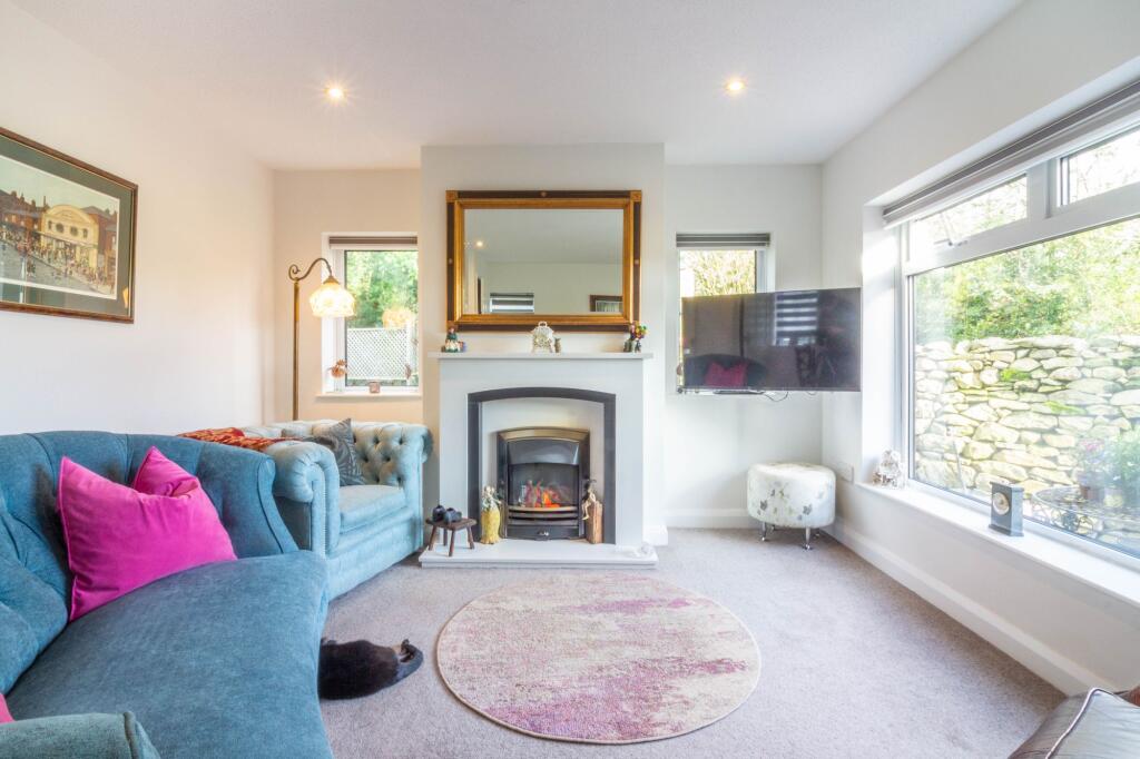 Main image of property: Pinfold, Casterton