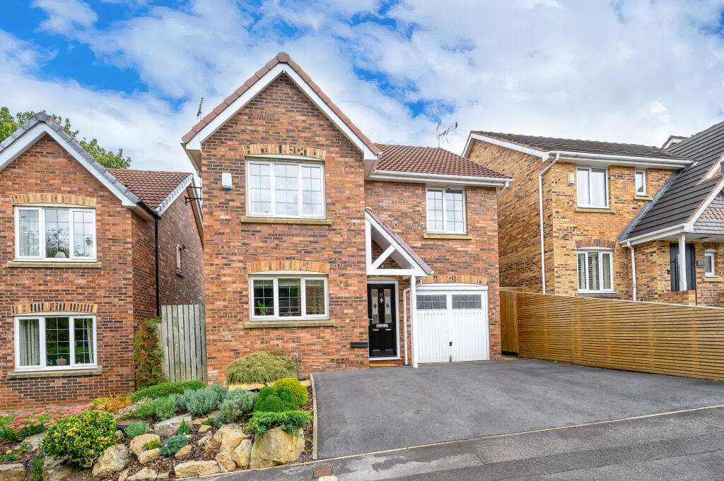 Main image of property: Clark Spring Rise, Leeds, LS27