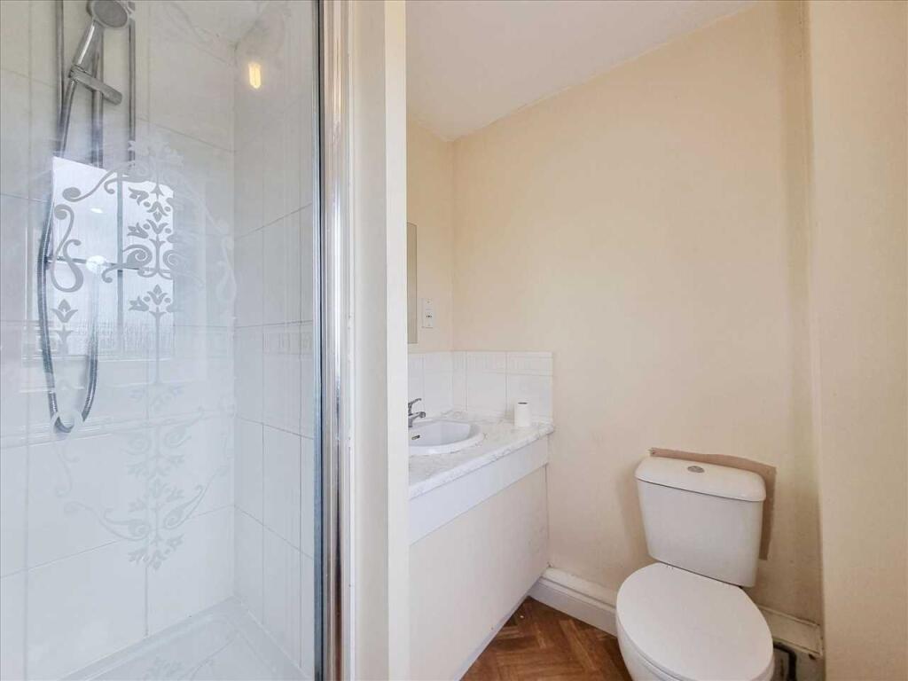House in North Kesteven, Sleaford - More