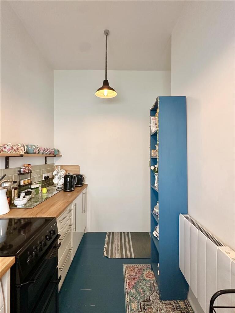Apartment in Tonbridge - More