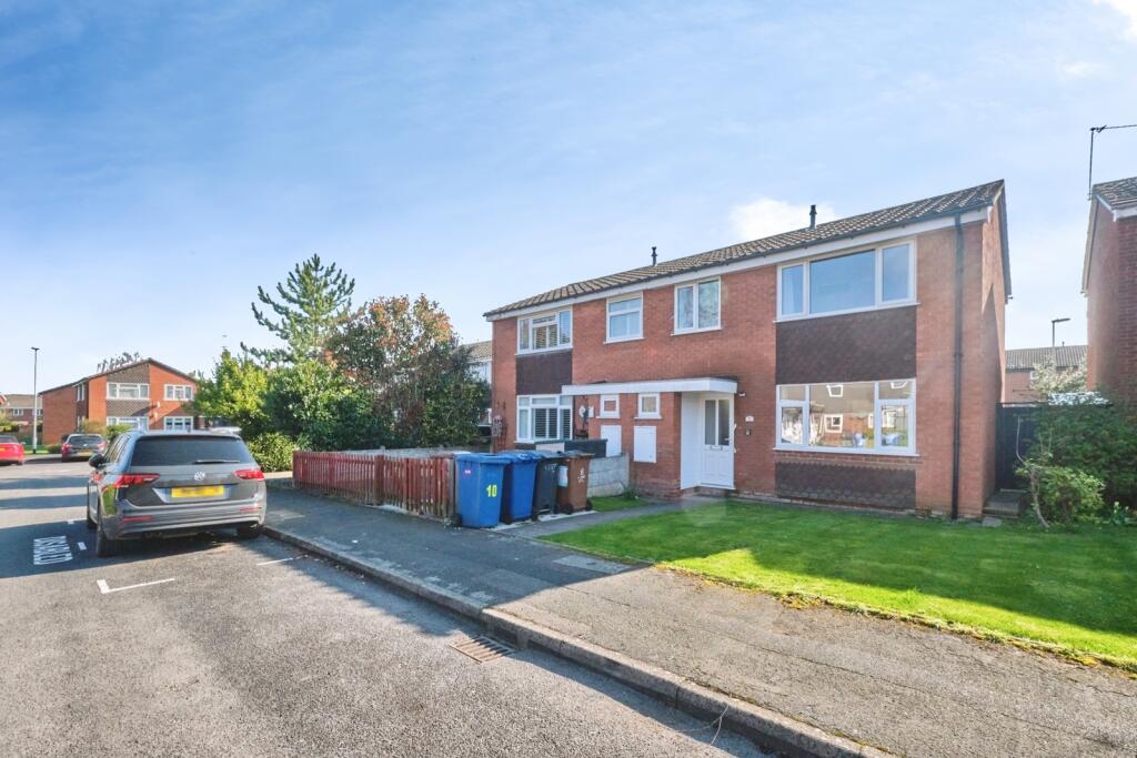 Main image of property: Barn Close, LICHFIELD, Staffordshire, WS13