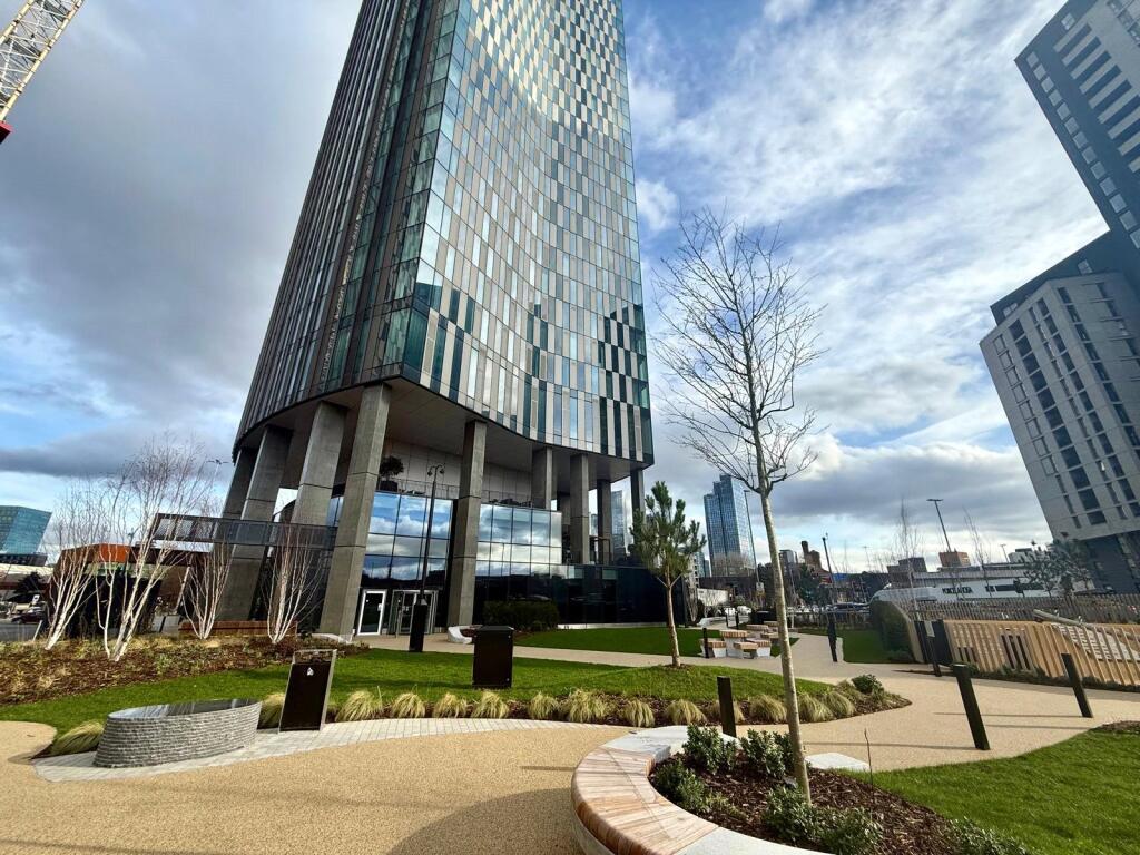 Main image of property: Vista River Gardens, 1 Trinity Way, Manchester, M3