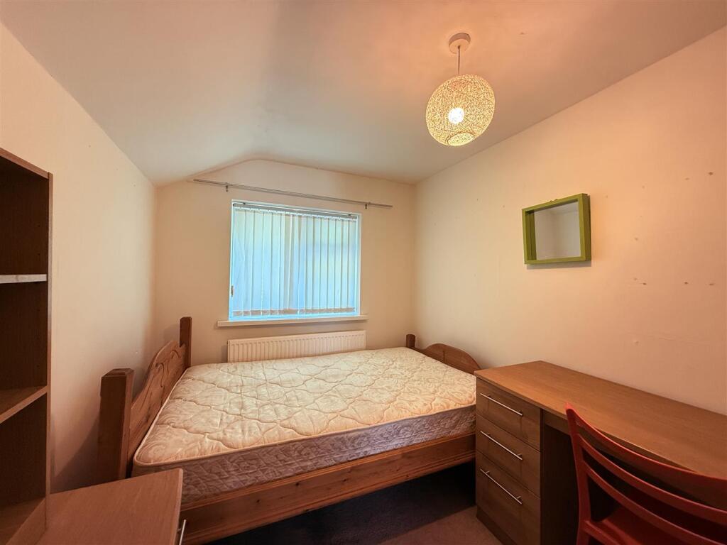 House in Bangor, Gwynedd - View 4
