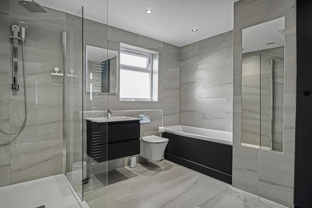 House in Sheffield - View 3