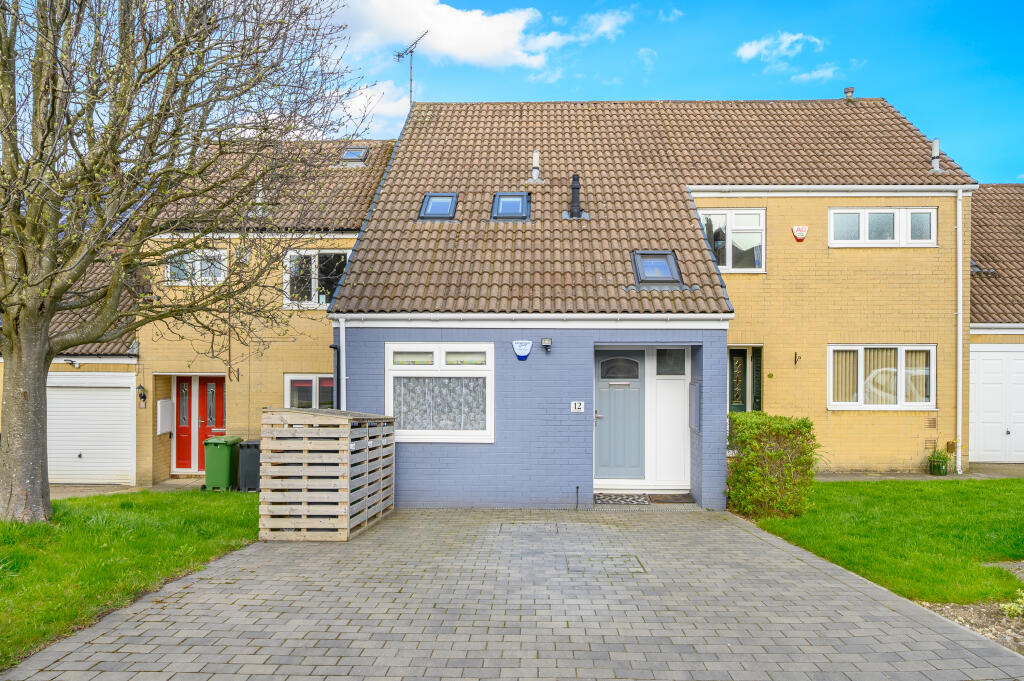 Main image of property: Rooms Fold, Morley, LS27