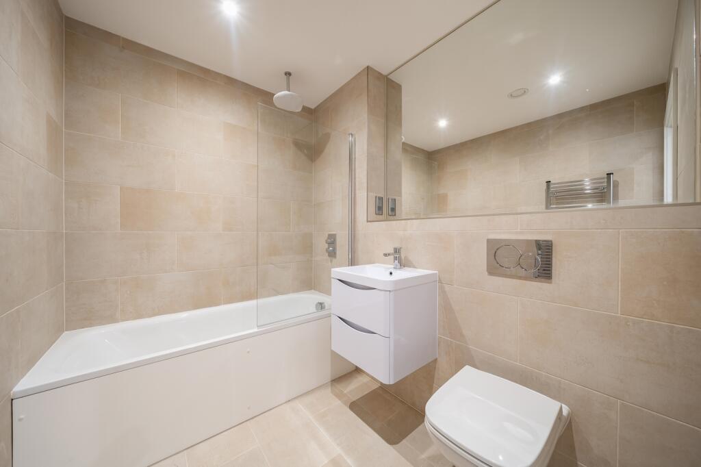 Apartment in Bromley - View 5