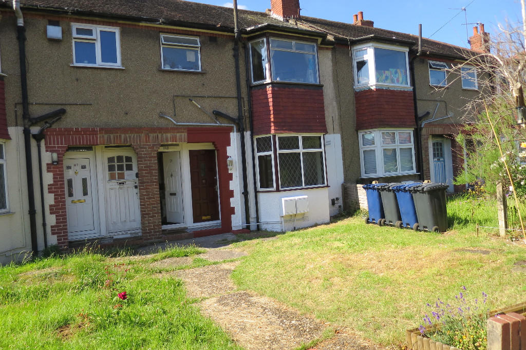 Main image of property: Reading Road, Northolt, Middlesex, UB5