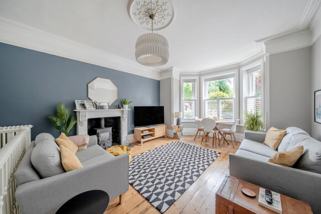 Apartment in Guildford - View 2