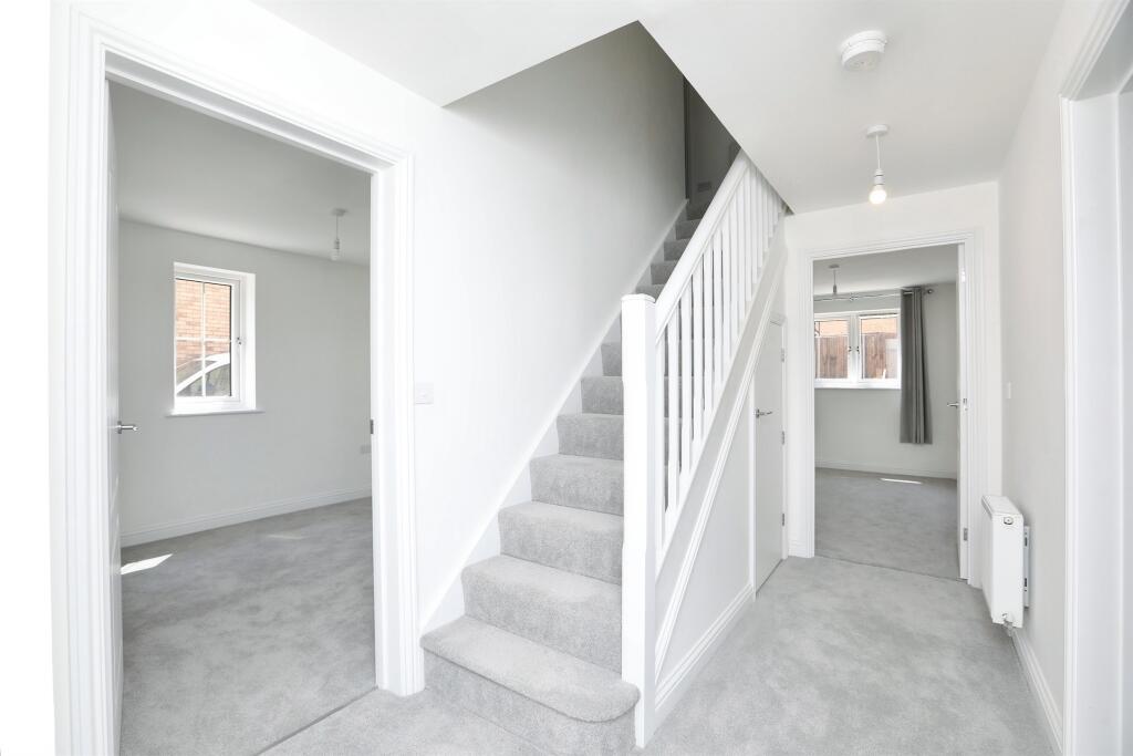 Chantry Croft, Borden, Sittingbourne – další